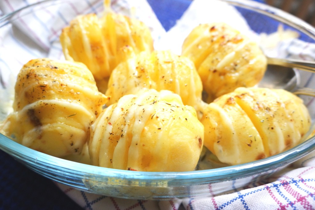 pommes de terre a la savoyarde toque et tablier. (2)