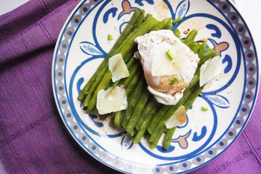 haricots verts oeufs poché parmesan toque et tablier