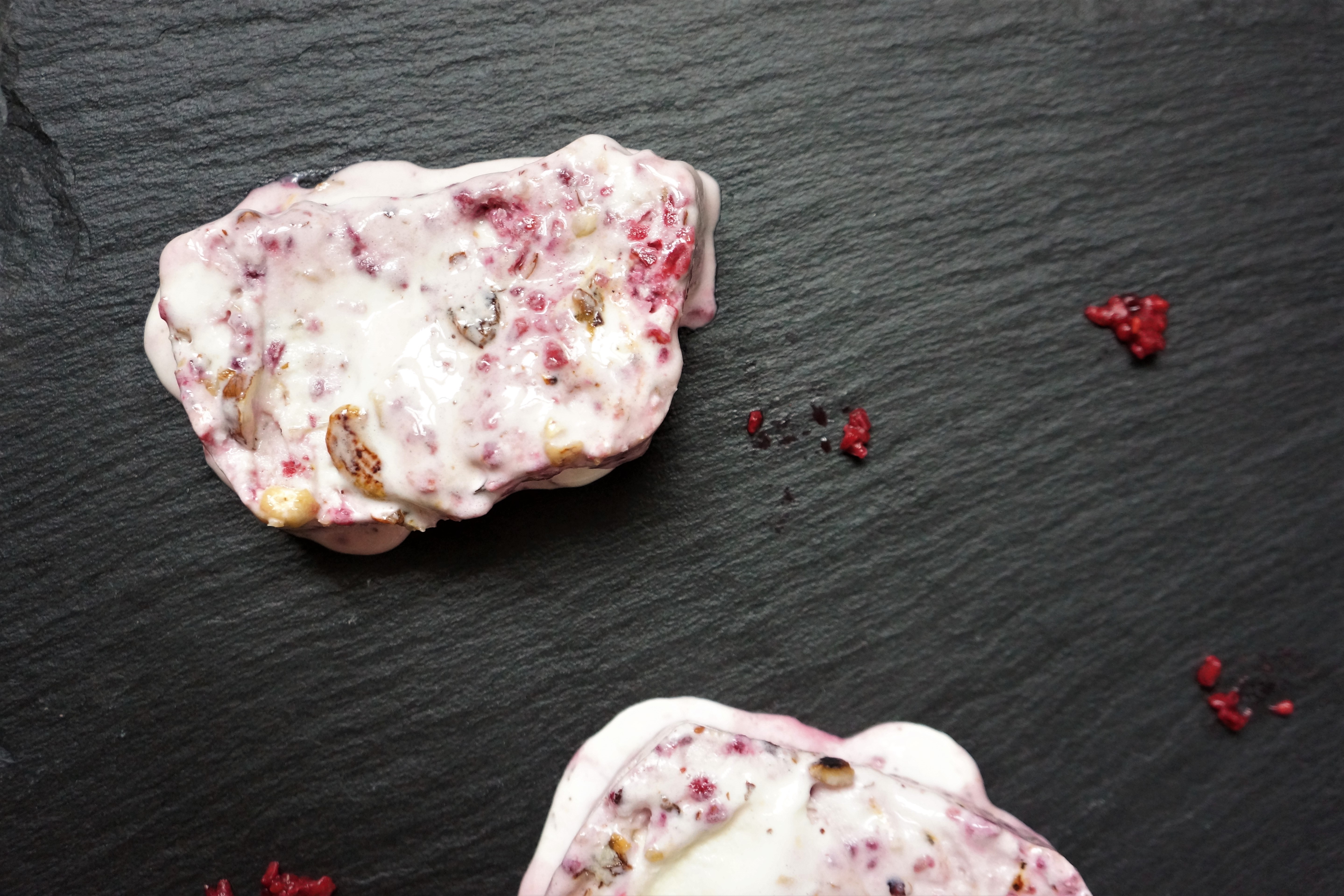 nougat glacé aux framboises toque et tablier