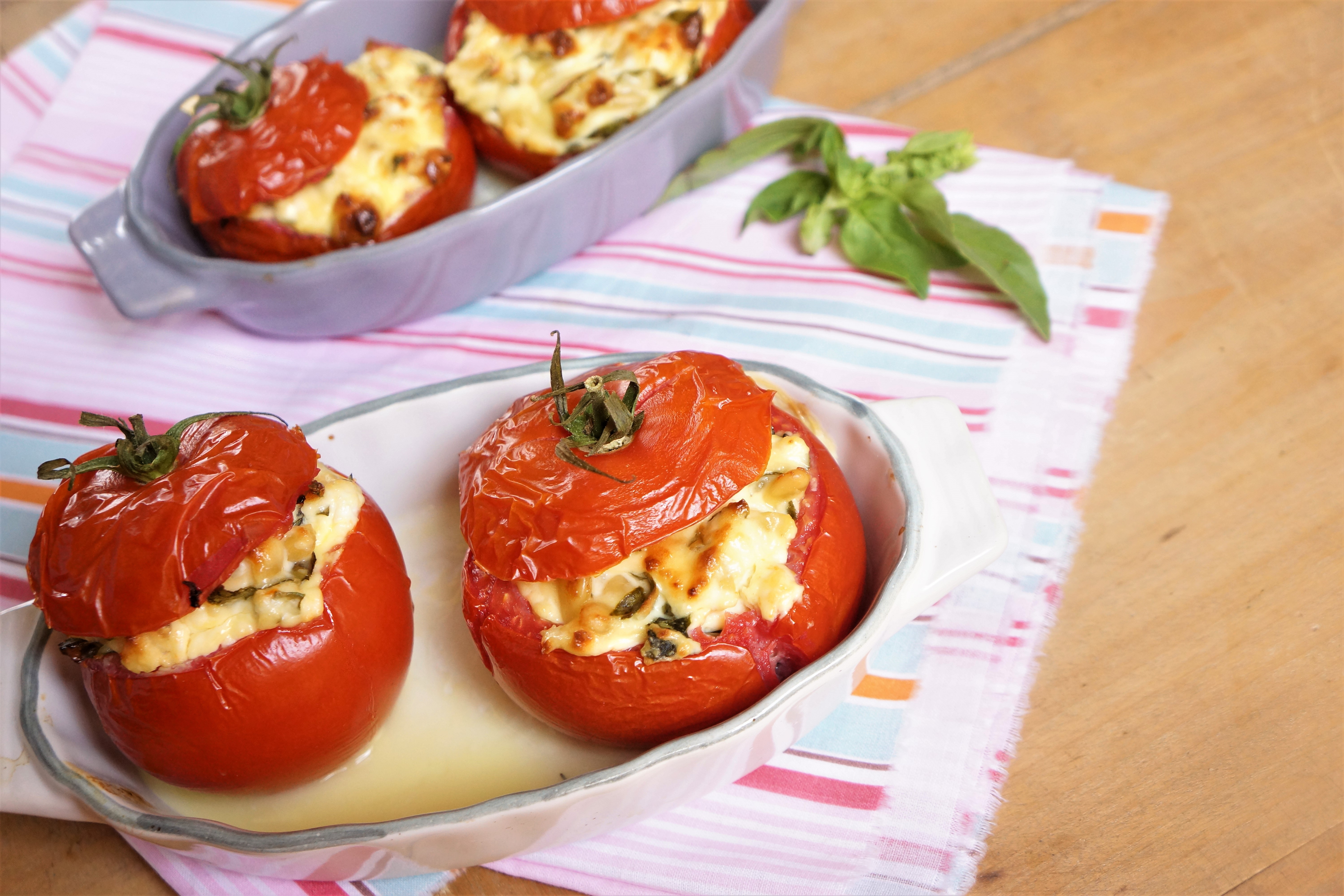 tomate chevre basilic toque et tablier
