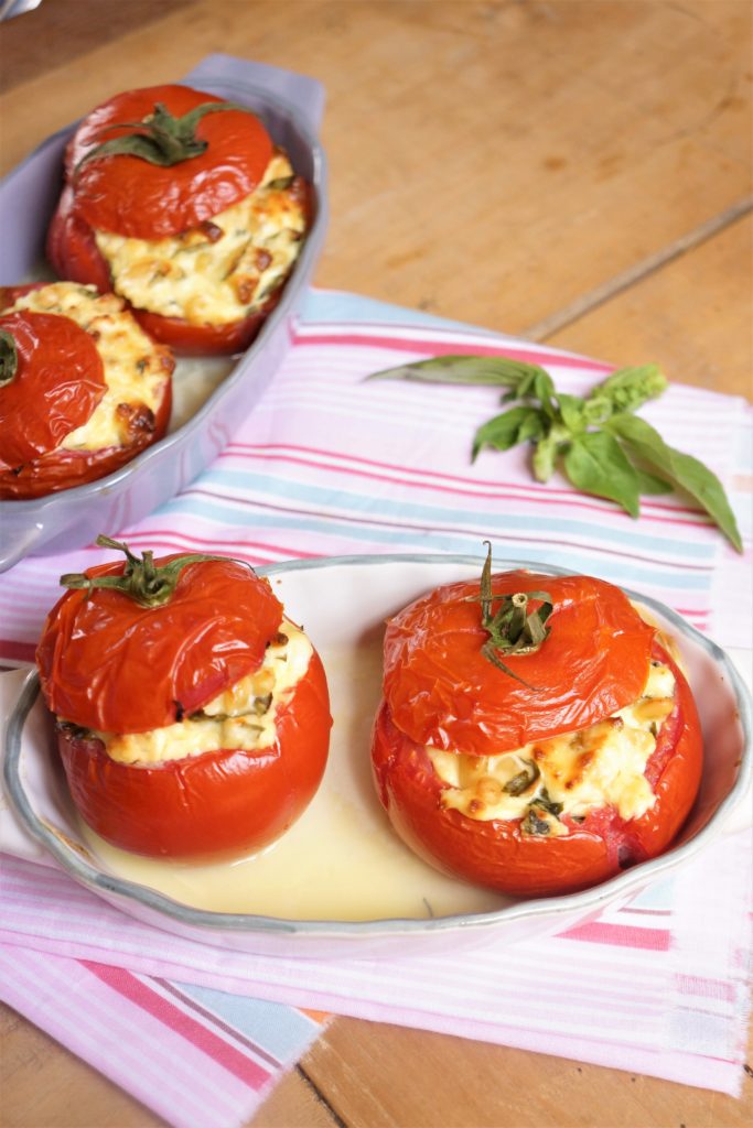 tomates chevre basilic toque et tablier