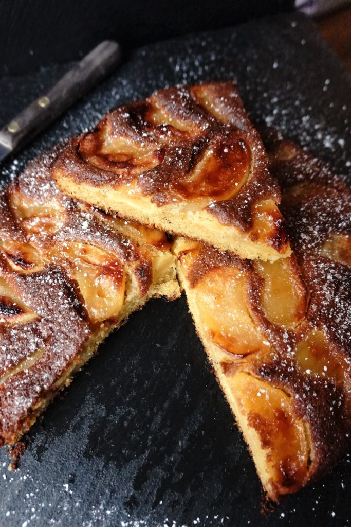 gateau à la vanille et aux pommes croustillant toque et tablier (2)