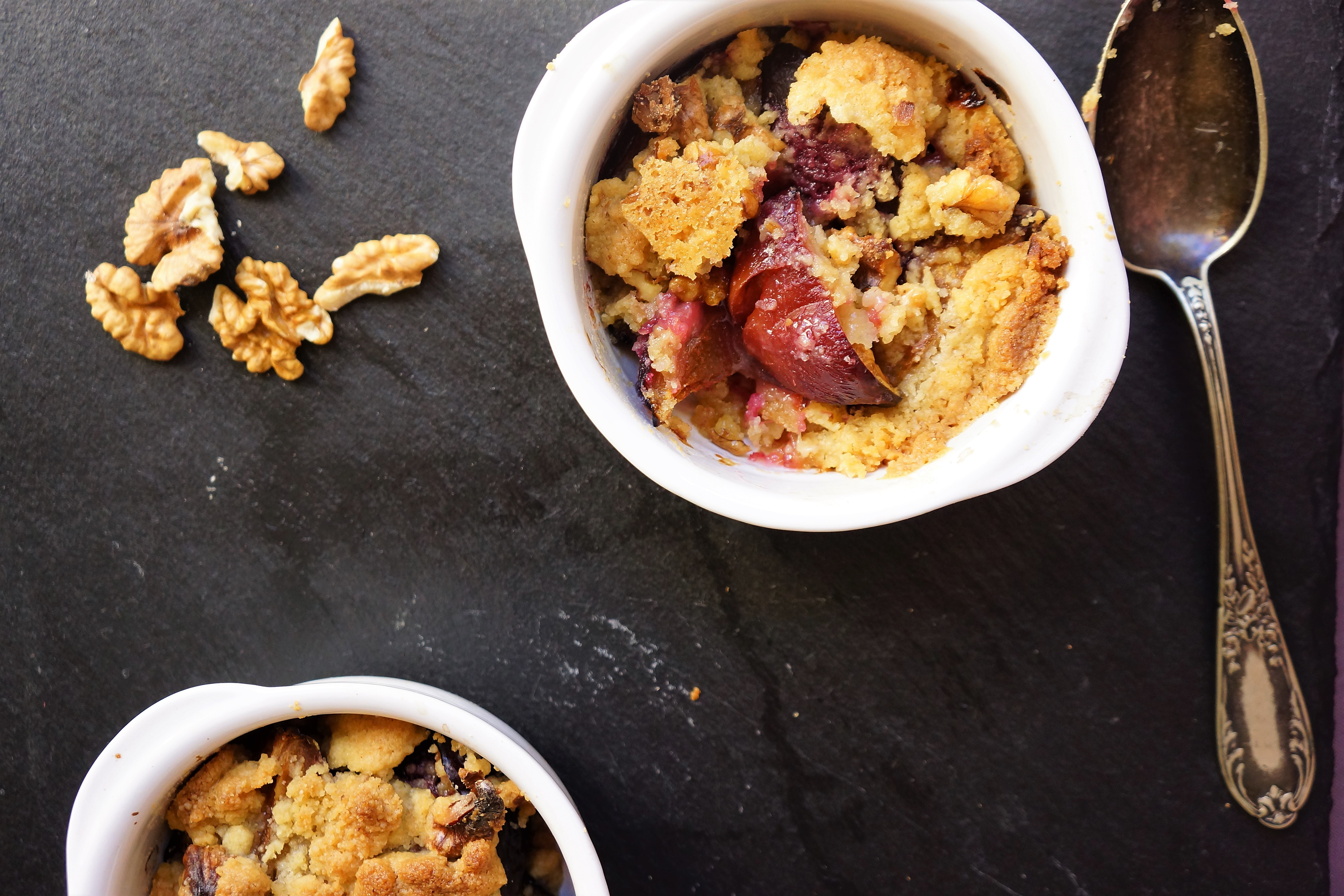 crumble prunes noix toque tablier.